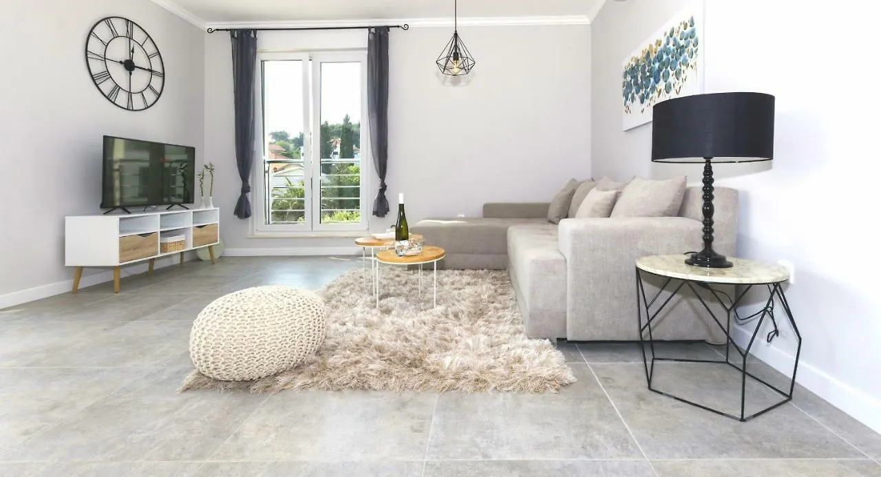 Petra'S Place - Sea View Apartment Slatine