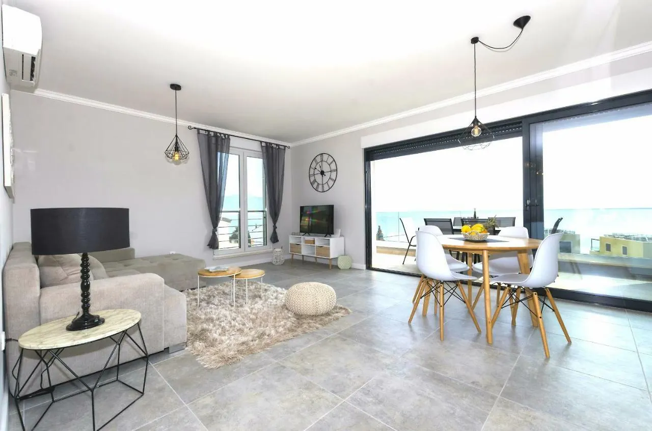 Petra'S Place - Sea View Apartment Slatine Croatia