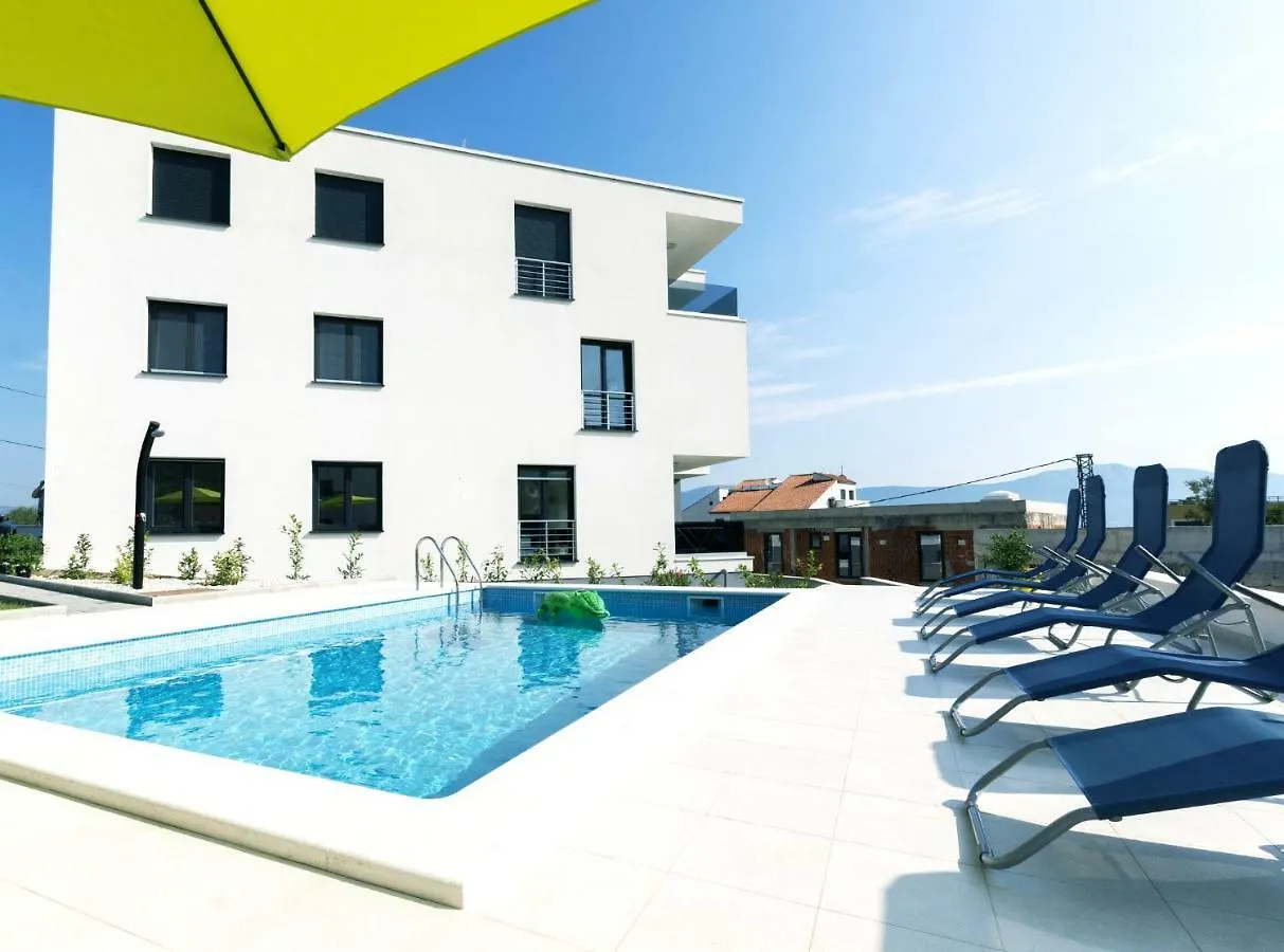 Petra'S Place - Sea View Apartment Slatine