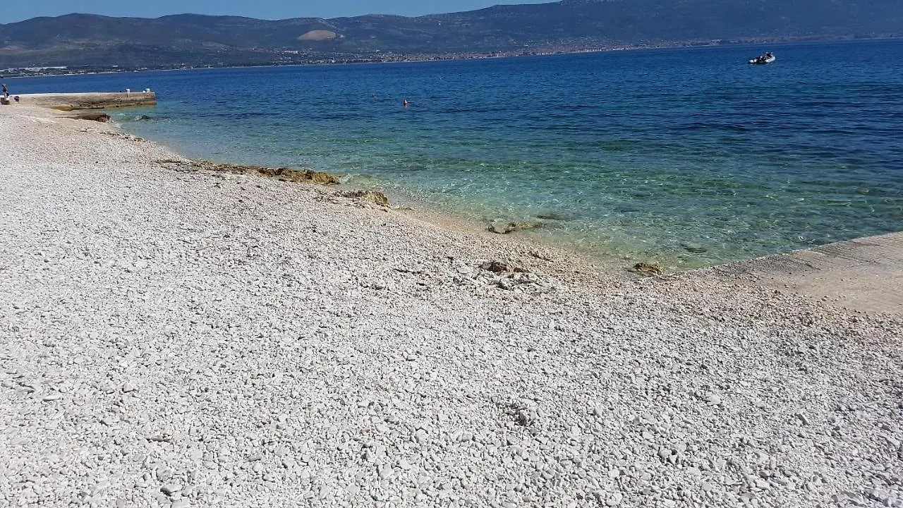 Petra'S Place - Sea View Apartment Slatine